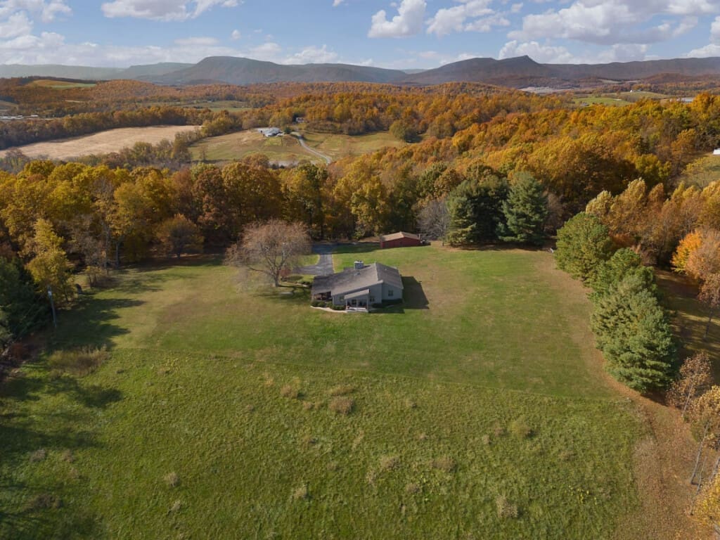 98800 275971 bg0QwNuxjTf NwiLoEC 0HqCmjA8lFy9VxxY5WmY50 66552cb3dac45.jpg