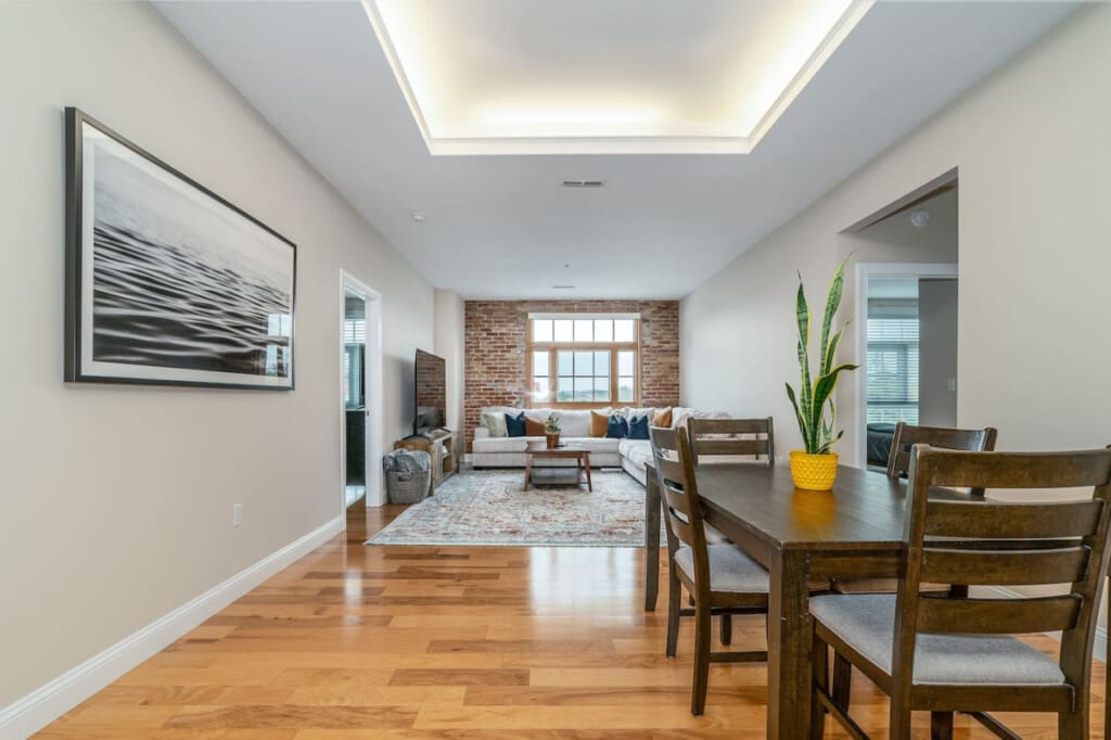 98800 275978 UxA QqbzCLaDngjV513sM NskvlQ96 p8mJncxX ae8 66552c3b672ef.jpg