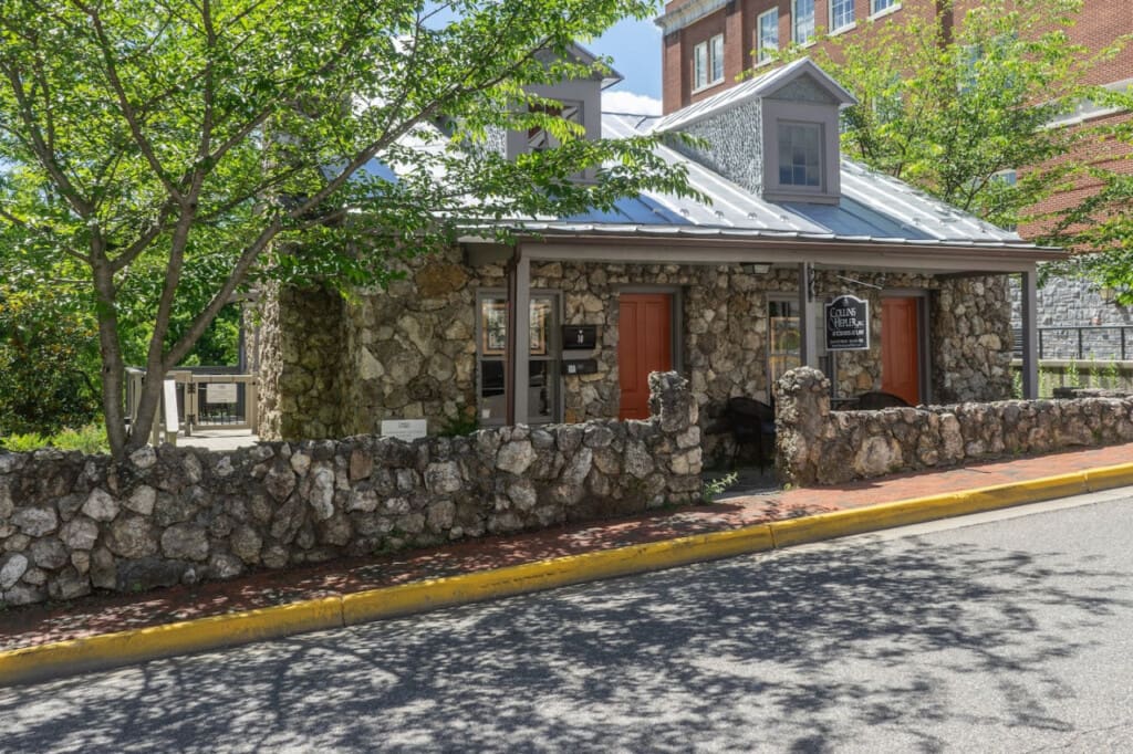 98800 284696 TJkM h6SOrKTMg5g xhDSQfh9rR5fNUCBcCapVUA8 U 66c00dd4e6e0e.jpg