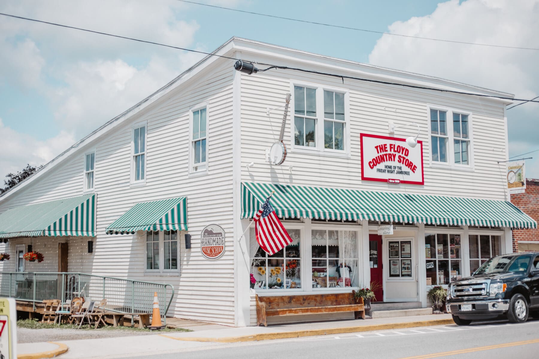 CURATED GETAWAYS: Floyd